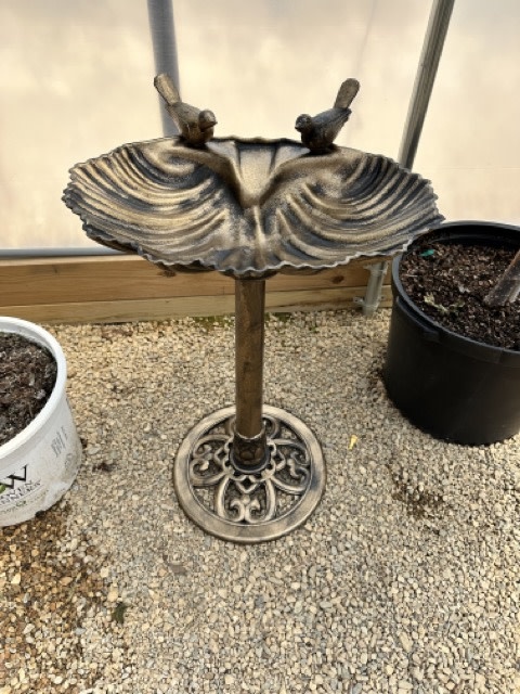 Pompeii Bird Bath Bronze Plastic
