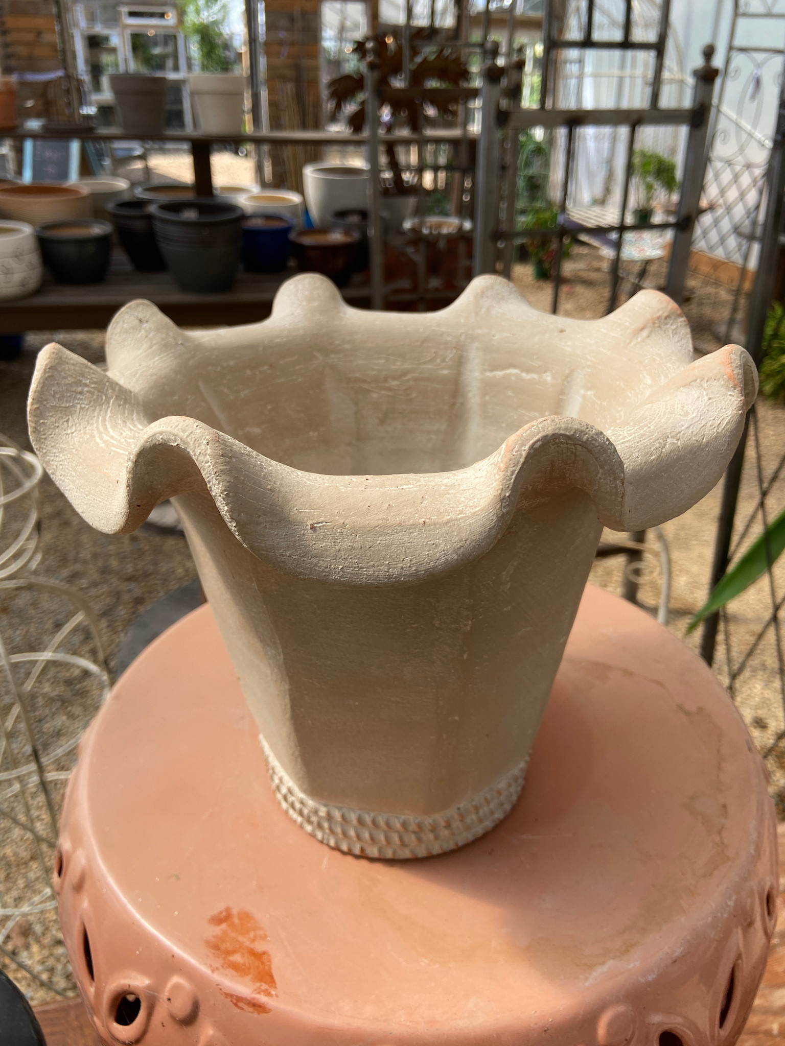 Chantecler #6 Pot 'Taupe'