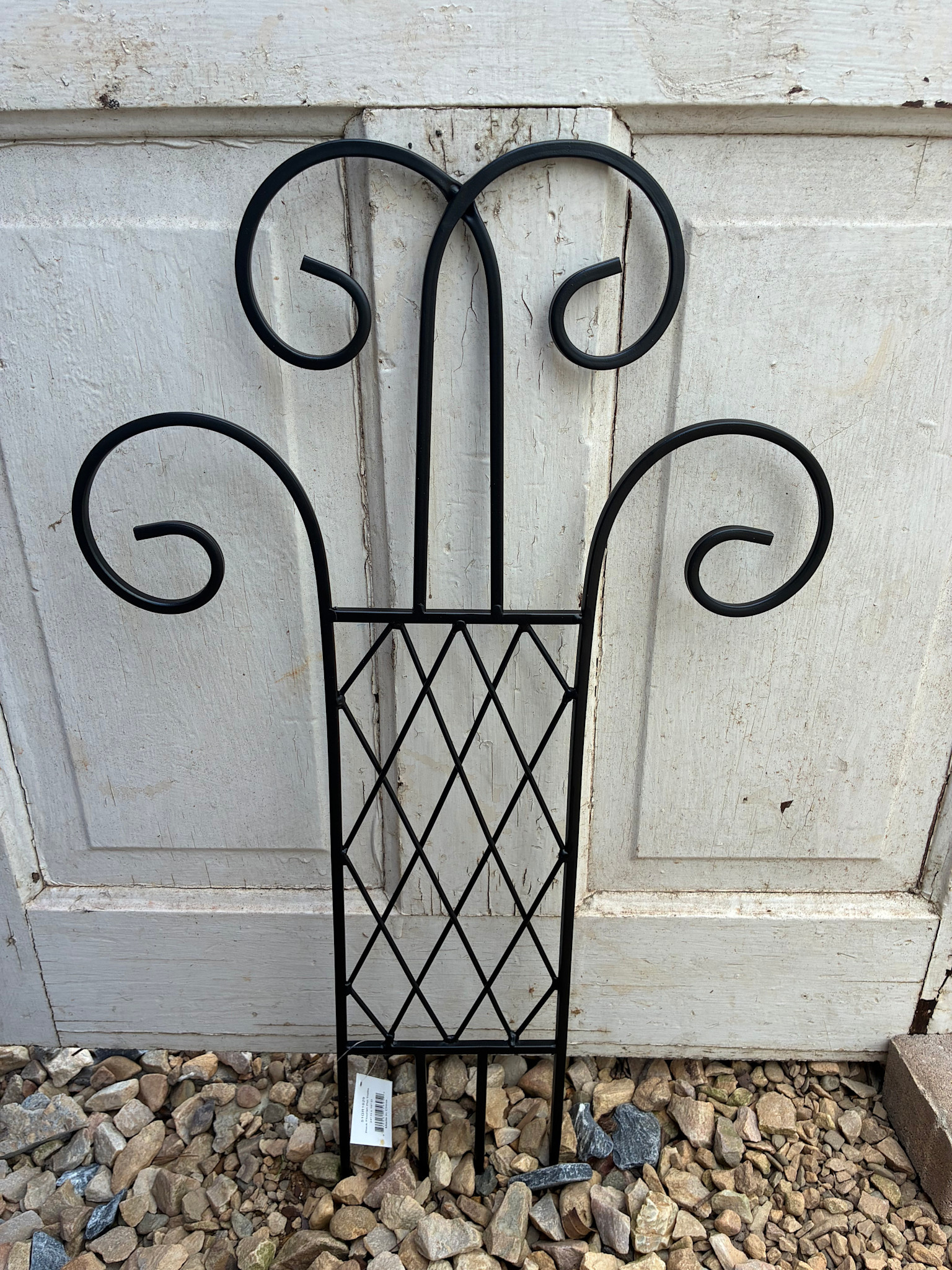 Black Flourish Pot Trellis