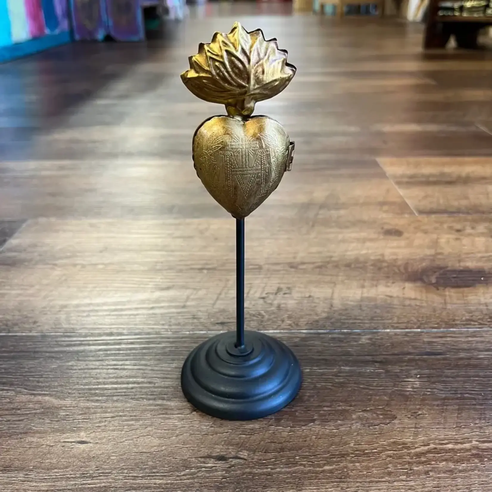 Love and Honor Jesus LLC Standing Sacred Heart Box Small