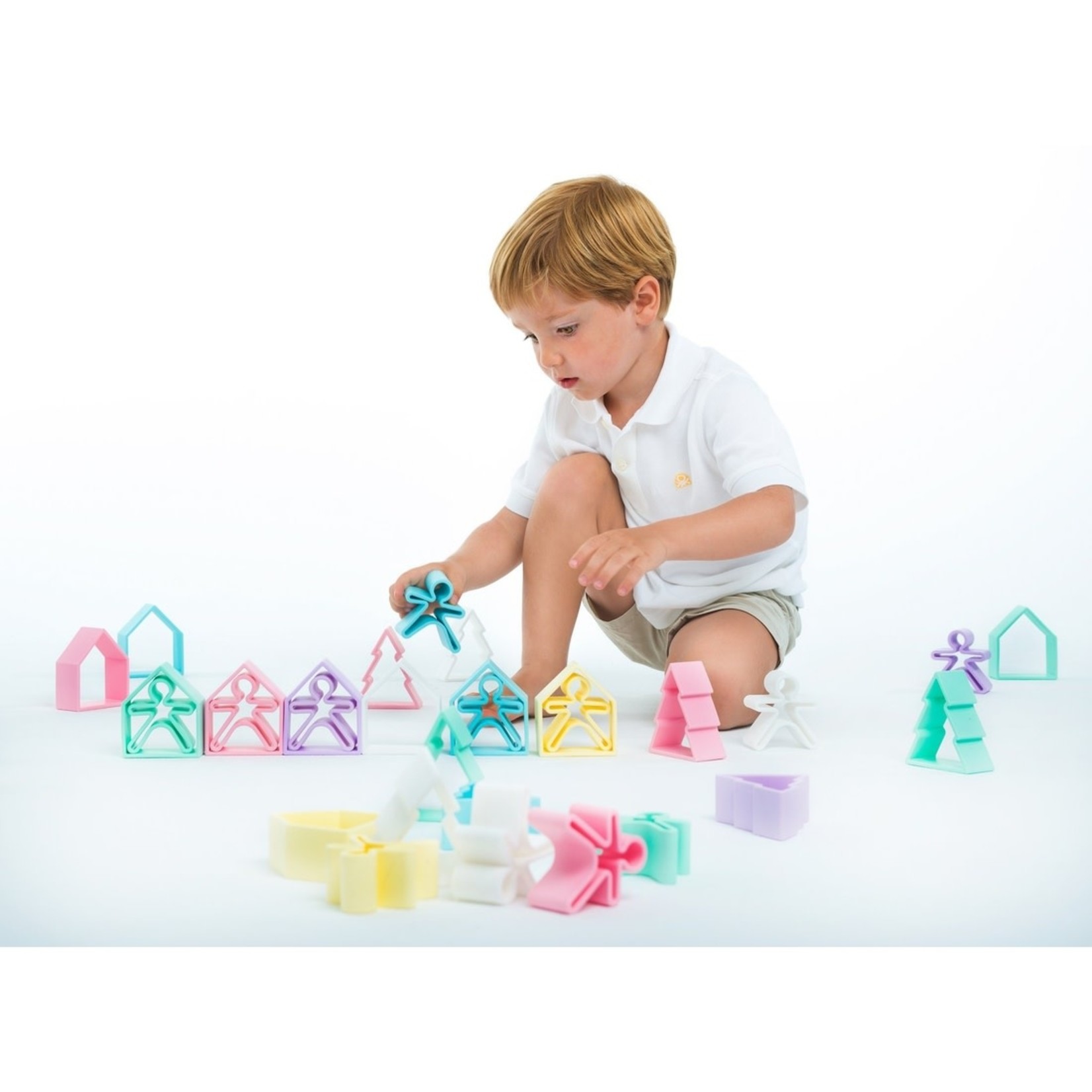 dena toys violet silicone kid and house set