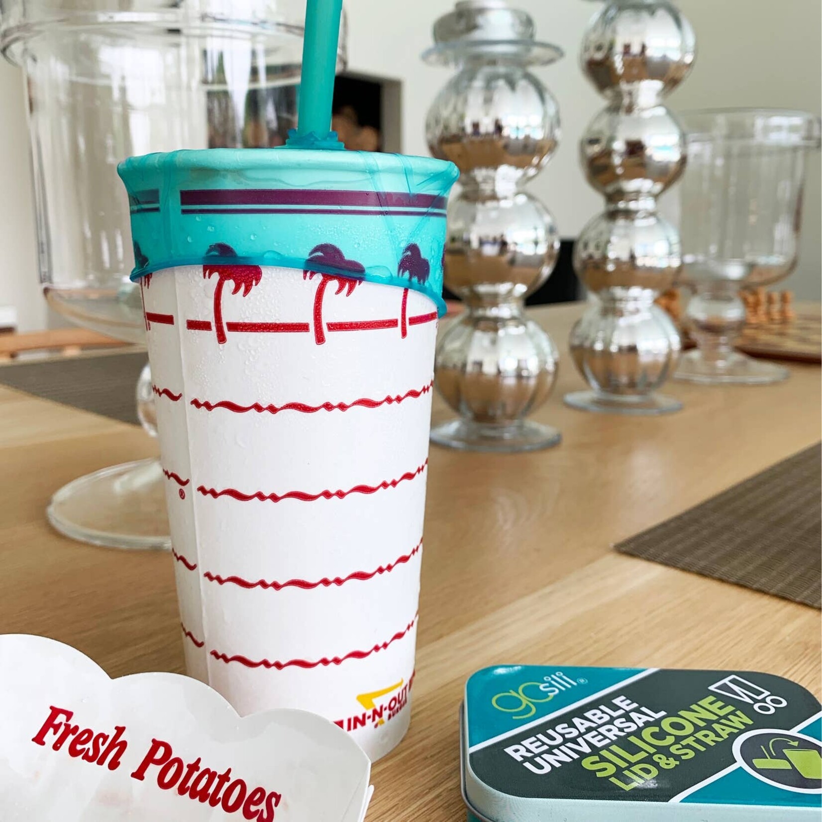 gosili reusable universal silicone straw & lid