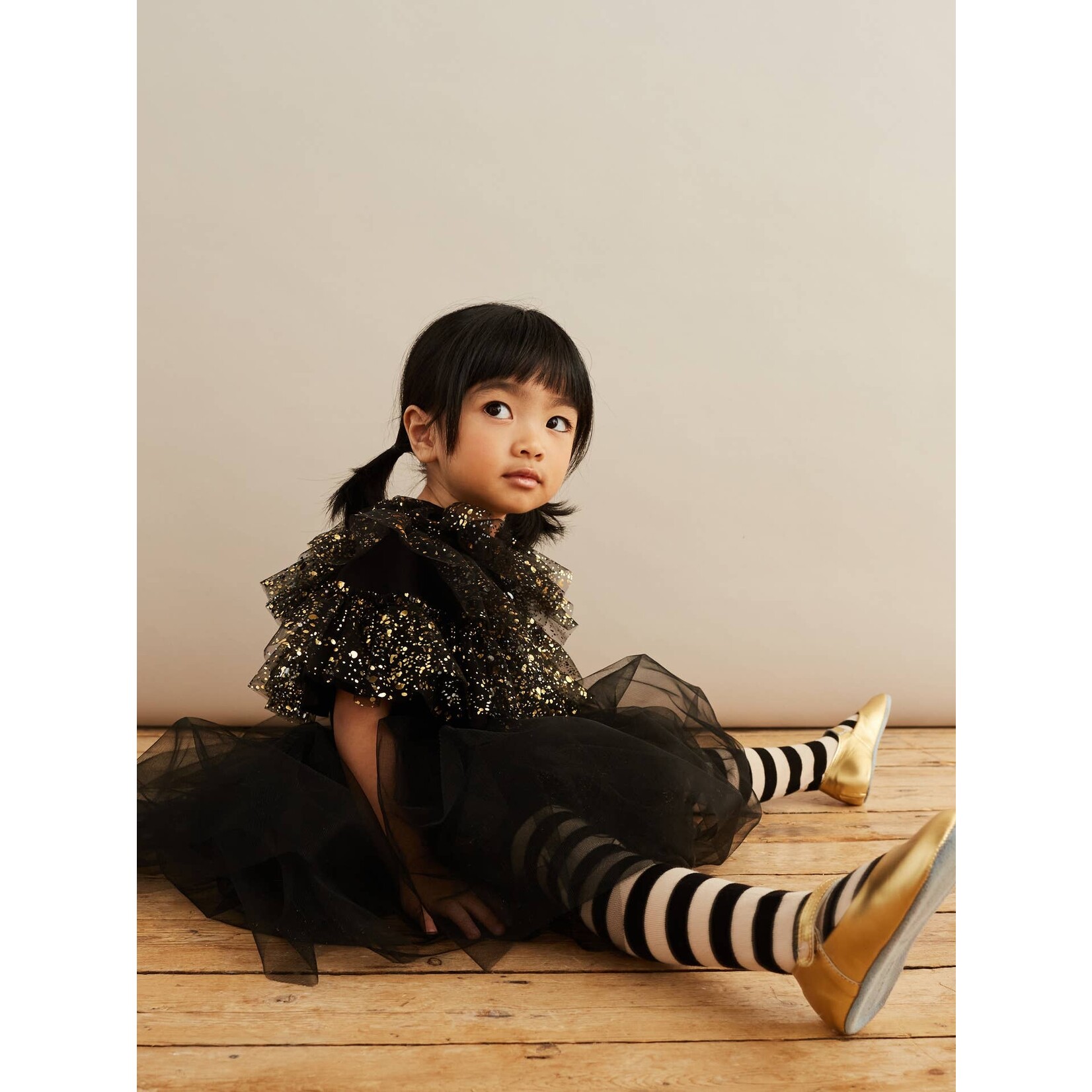 bob & blossom black & gold sparkle cape
