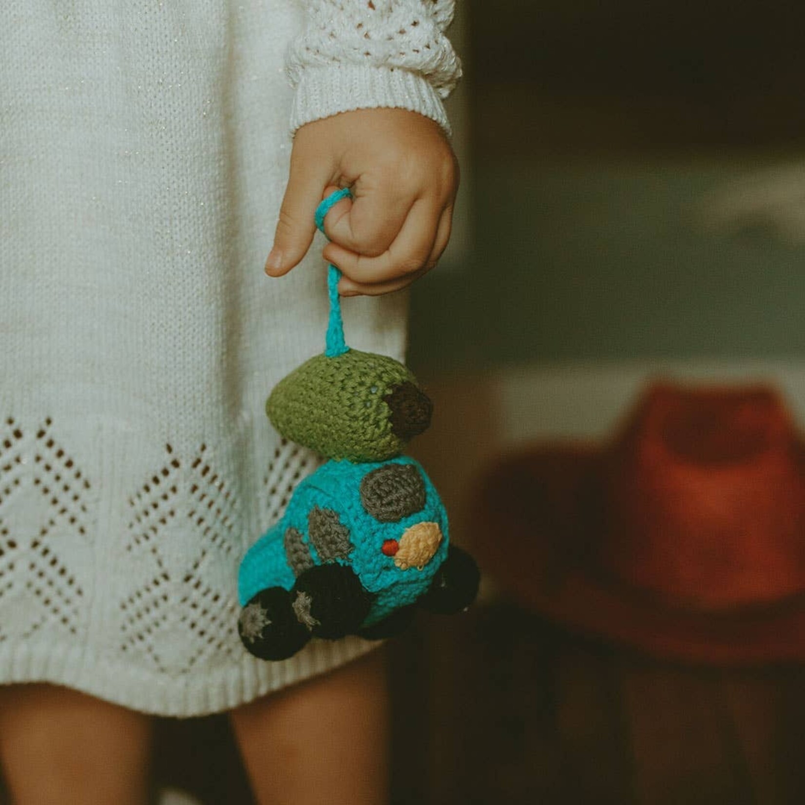 pebble car with christmas tree ornament