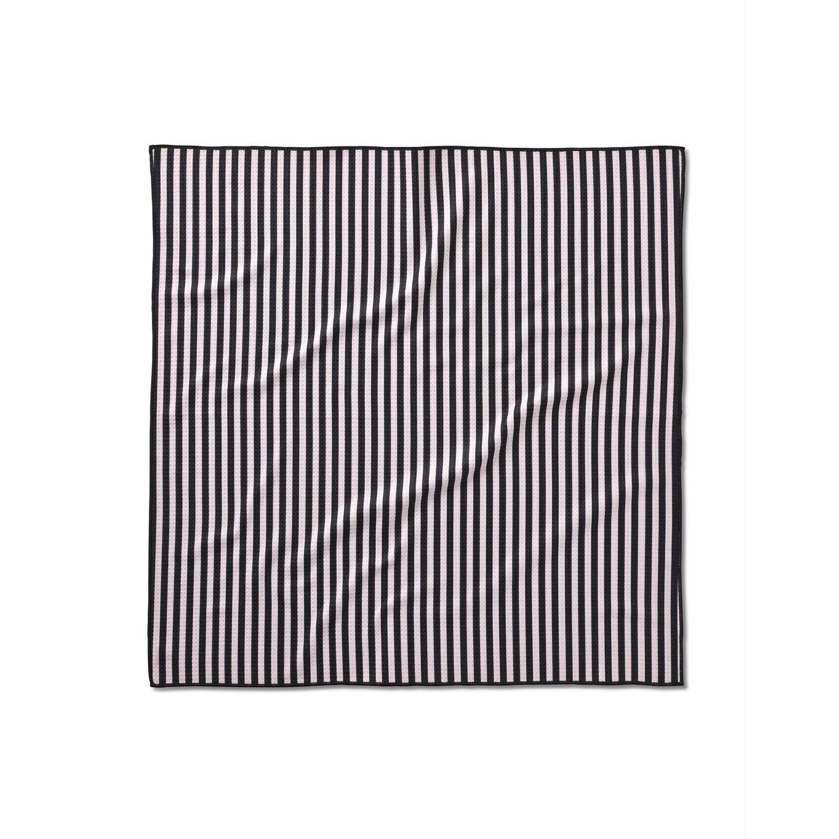 geometry good pup GEOMETRY paw towel