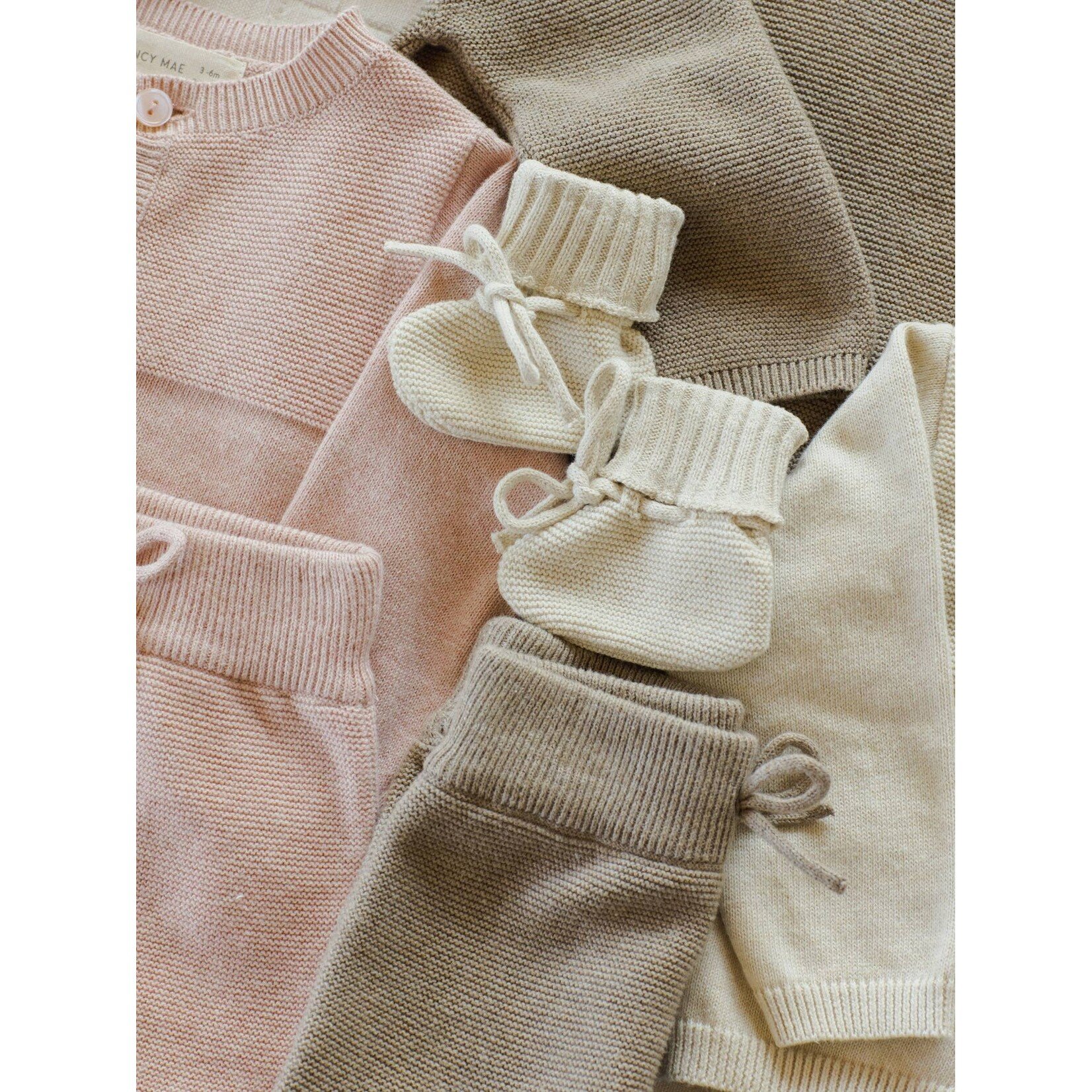 quincy mae heathered natural knit booties