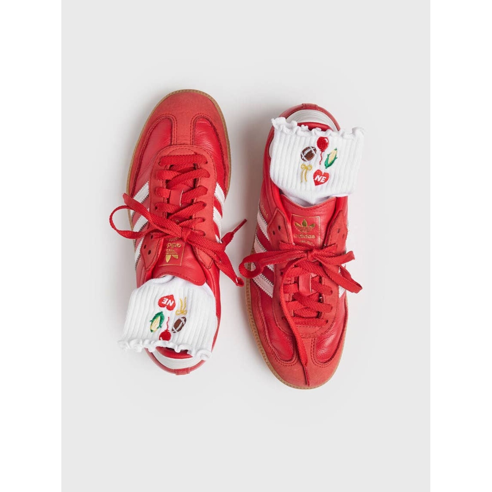alice & wonder white nebraska ruffle socks