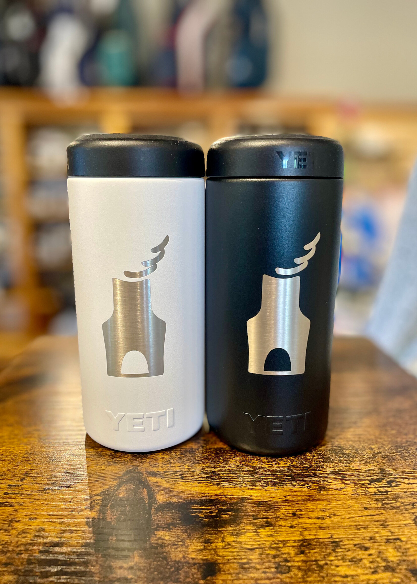 YETI YETI Slim Can Colster 2.0 (12oz Coozie)