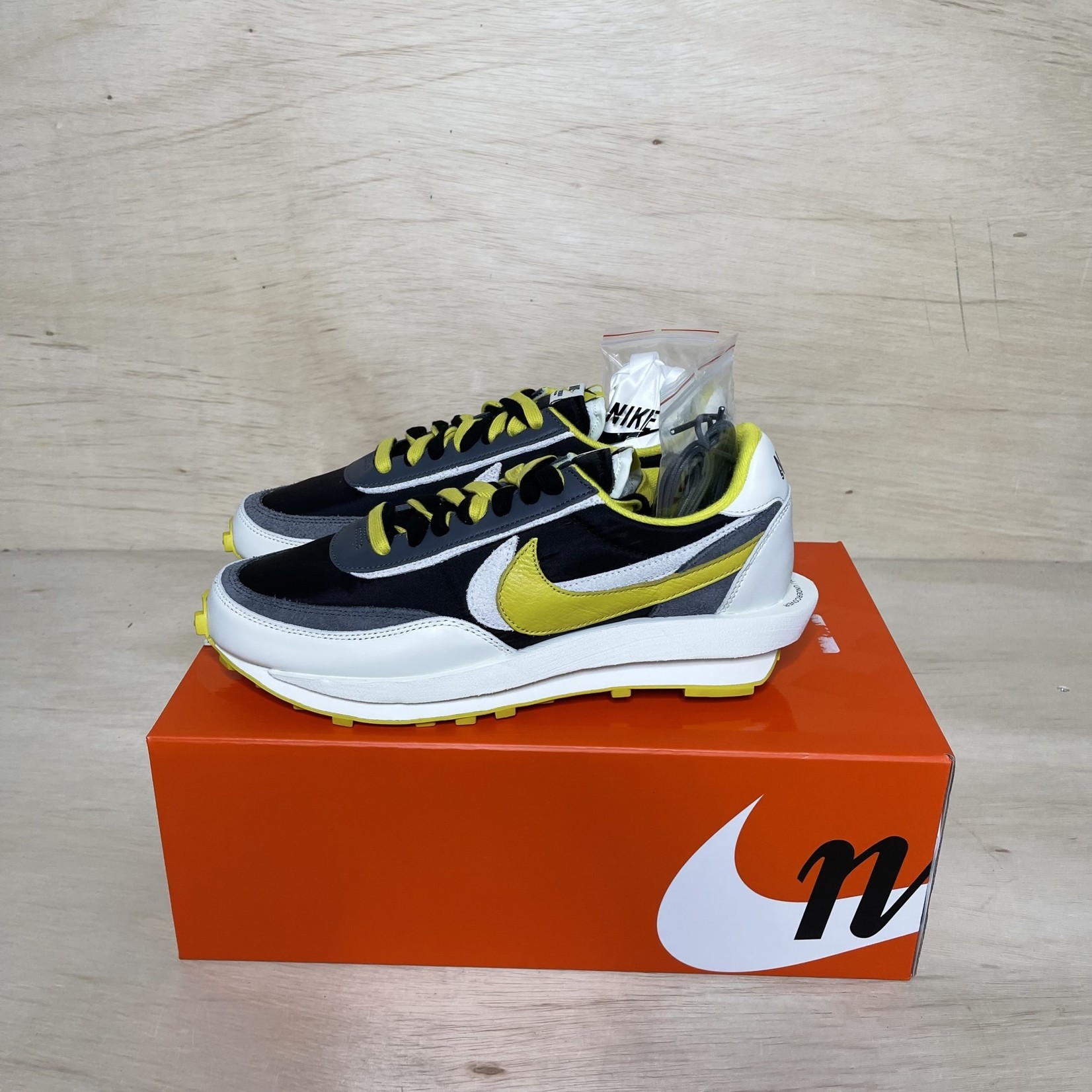 Nike custom sacai waffle Nike Sacai x Undercover Bright Citron Size 11, DS BRAND NEW