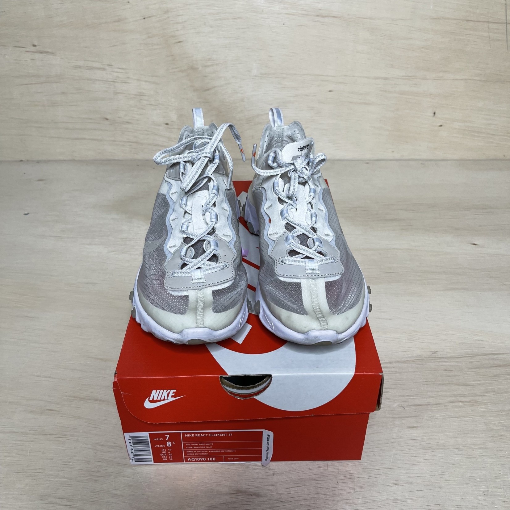 Nike React Element 87 Sail Light Bone Size 7M/8.5W, DS BRAND NEW