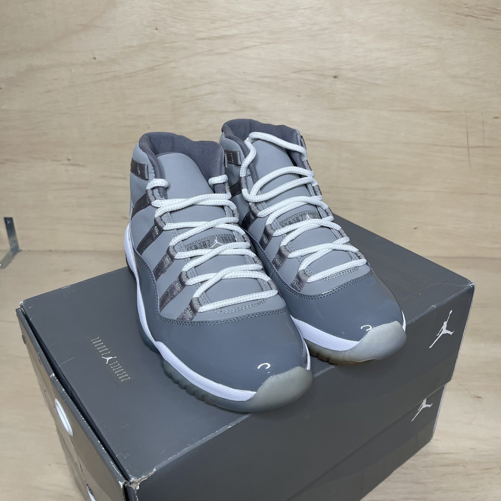 2010 jordan 11 cool grey