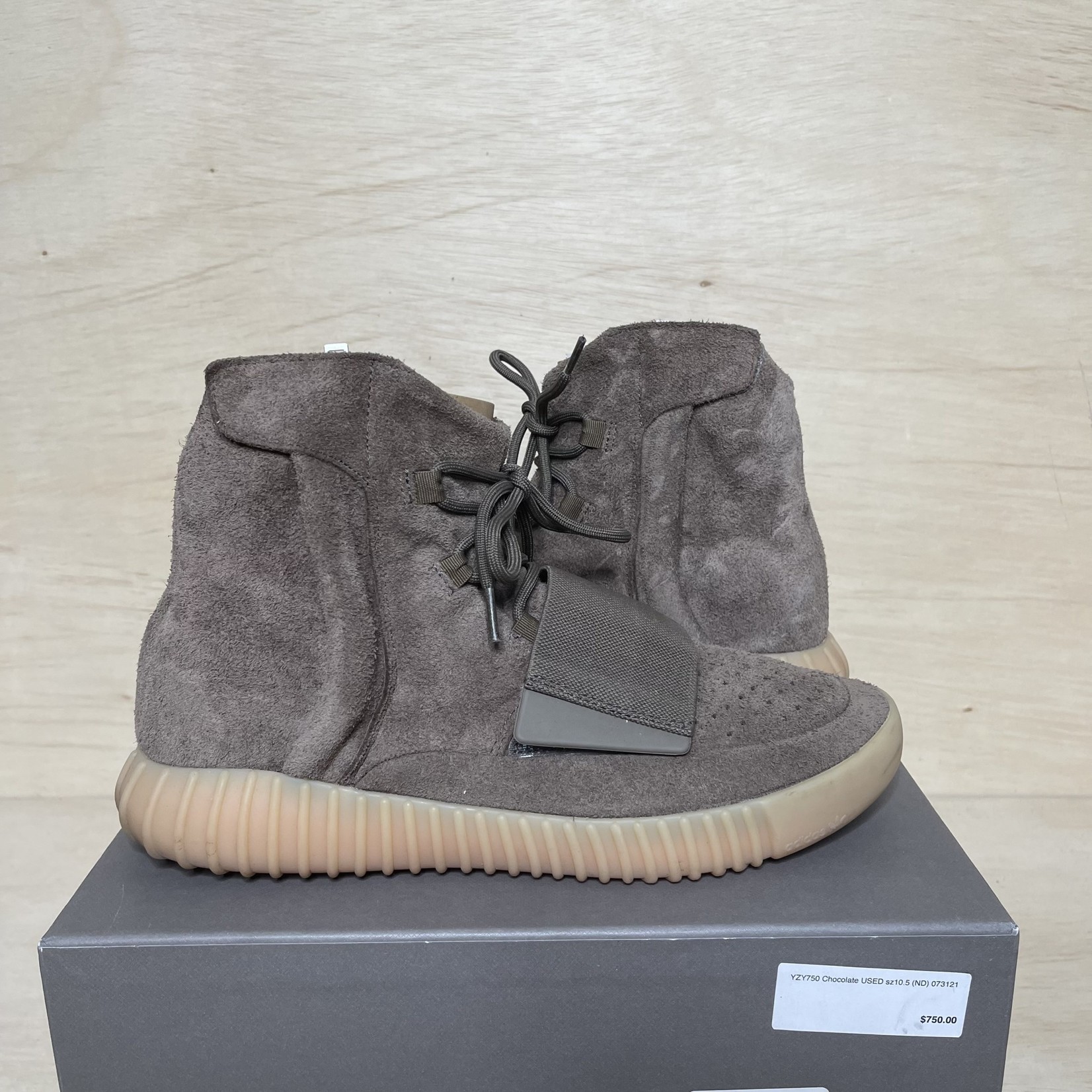 Adidas Yeezy Boost 750 Light Brown Gum (Chocolate) Size 10.5 