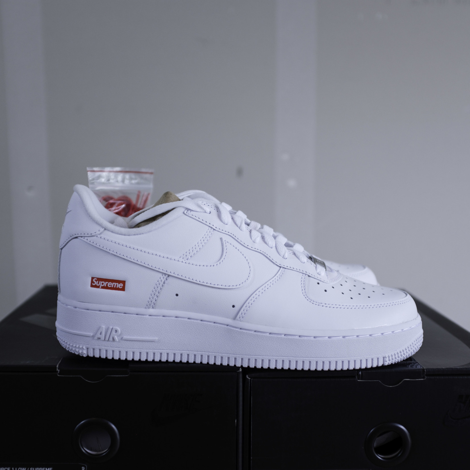 Nike Nike Air Force 1 Low Supreme White Size 12, DS BRAND NEW - SoleSeattle