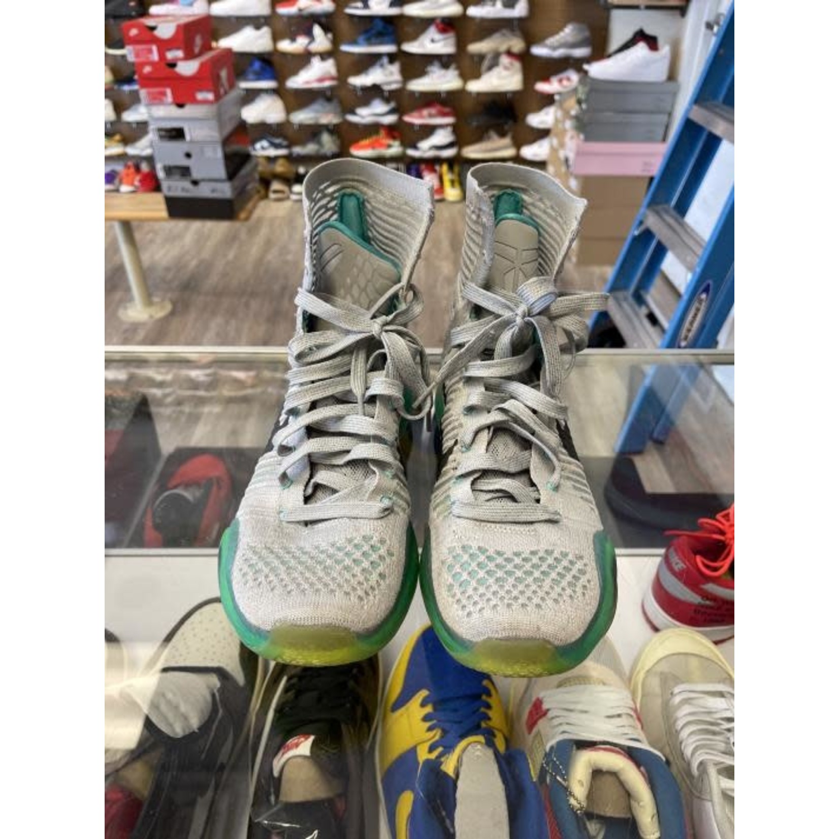 kobe size 8