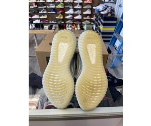 yeezy blue tint size 12