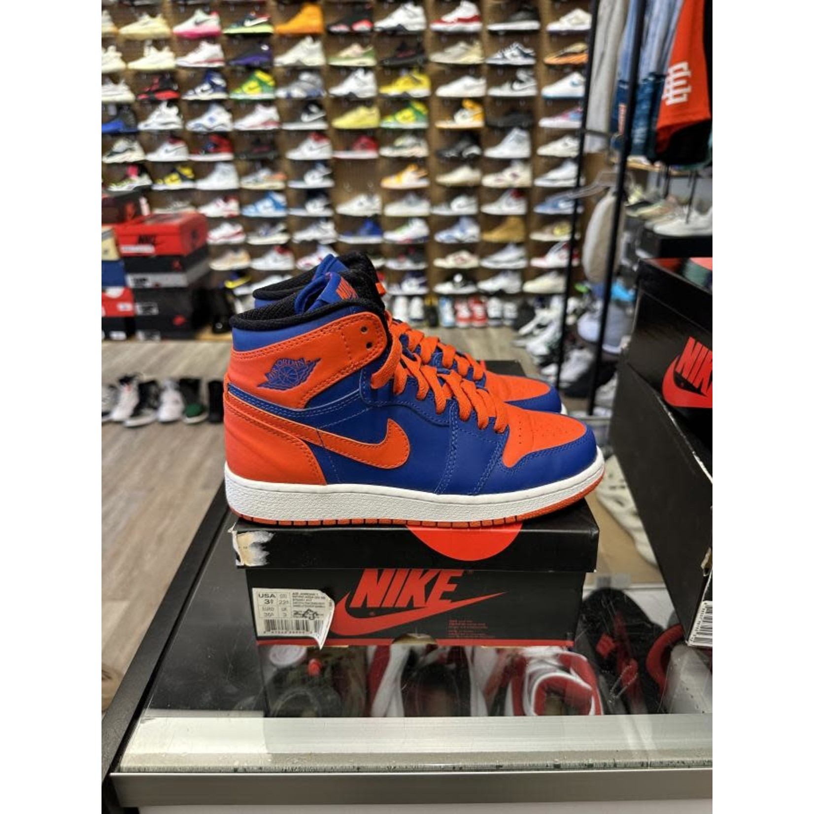 Jordan Jordan 1 Retro High Knicks (GS) Size 3.5, PREOWNED