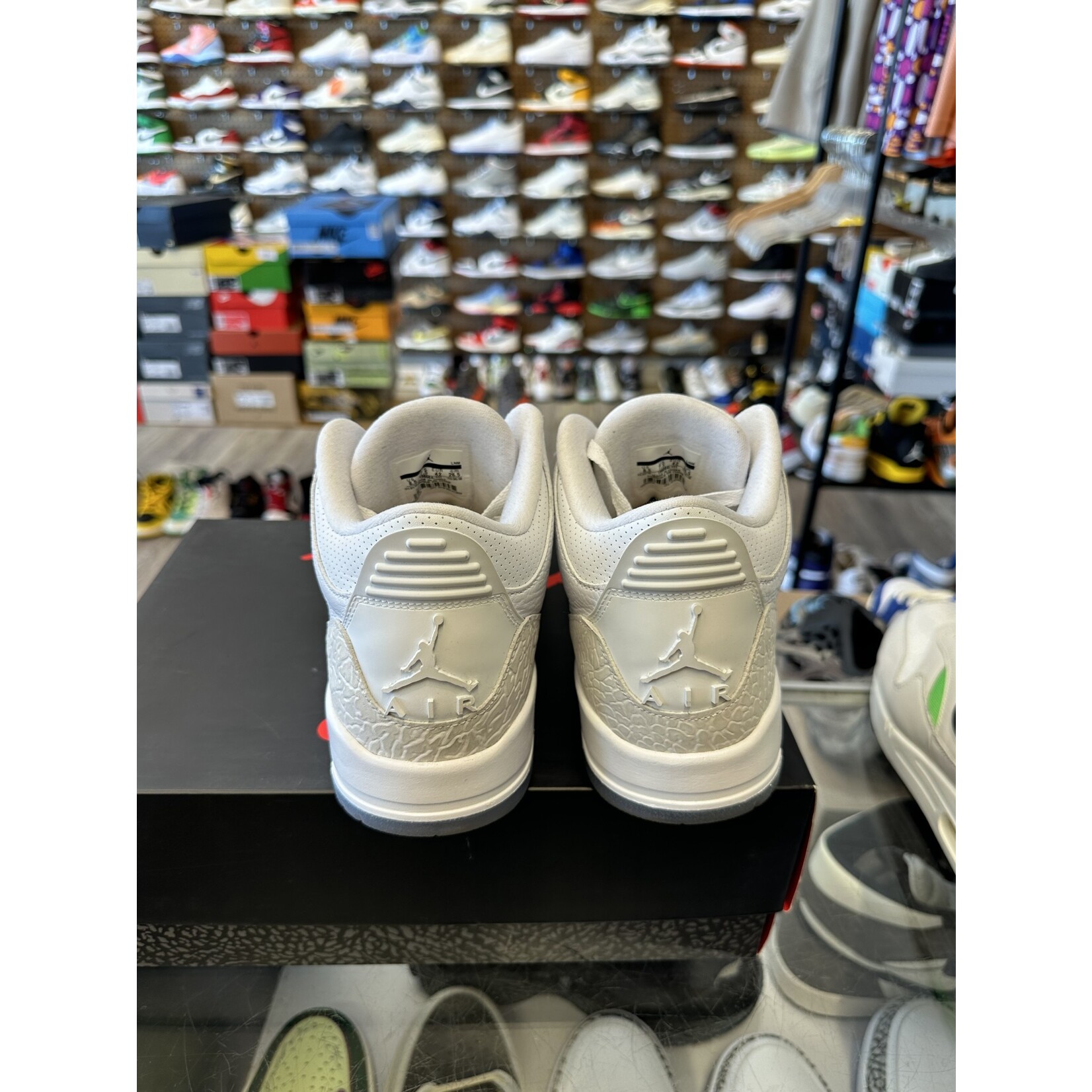 Jordan Jordan 3 Retro Pure White (2018) Size 8.5, PREOWNED