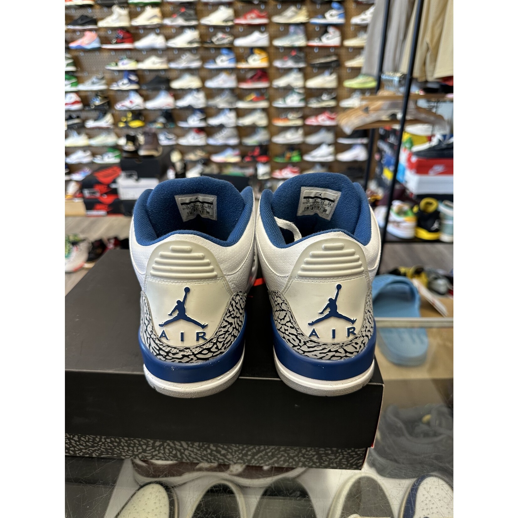 Jordan Jordan 3 Retro True Blue (2011) Size 10, PREOWNED