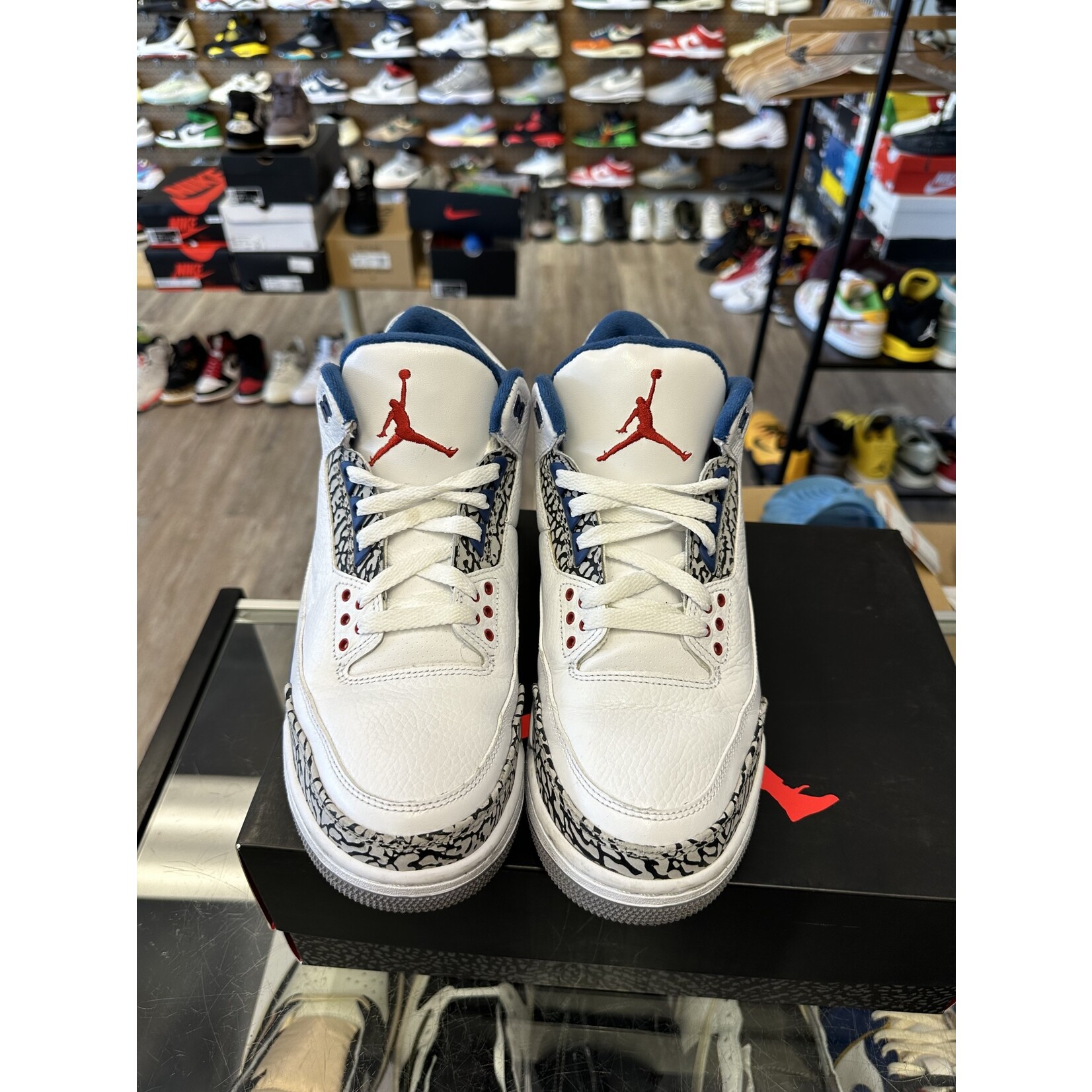 Jordan Jordan 3 Retro True Blue (2011) Size 10, PREOWNED