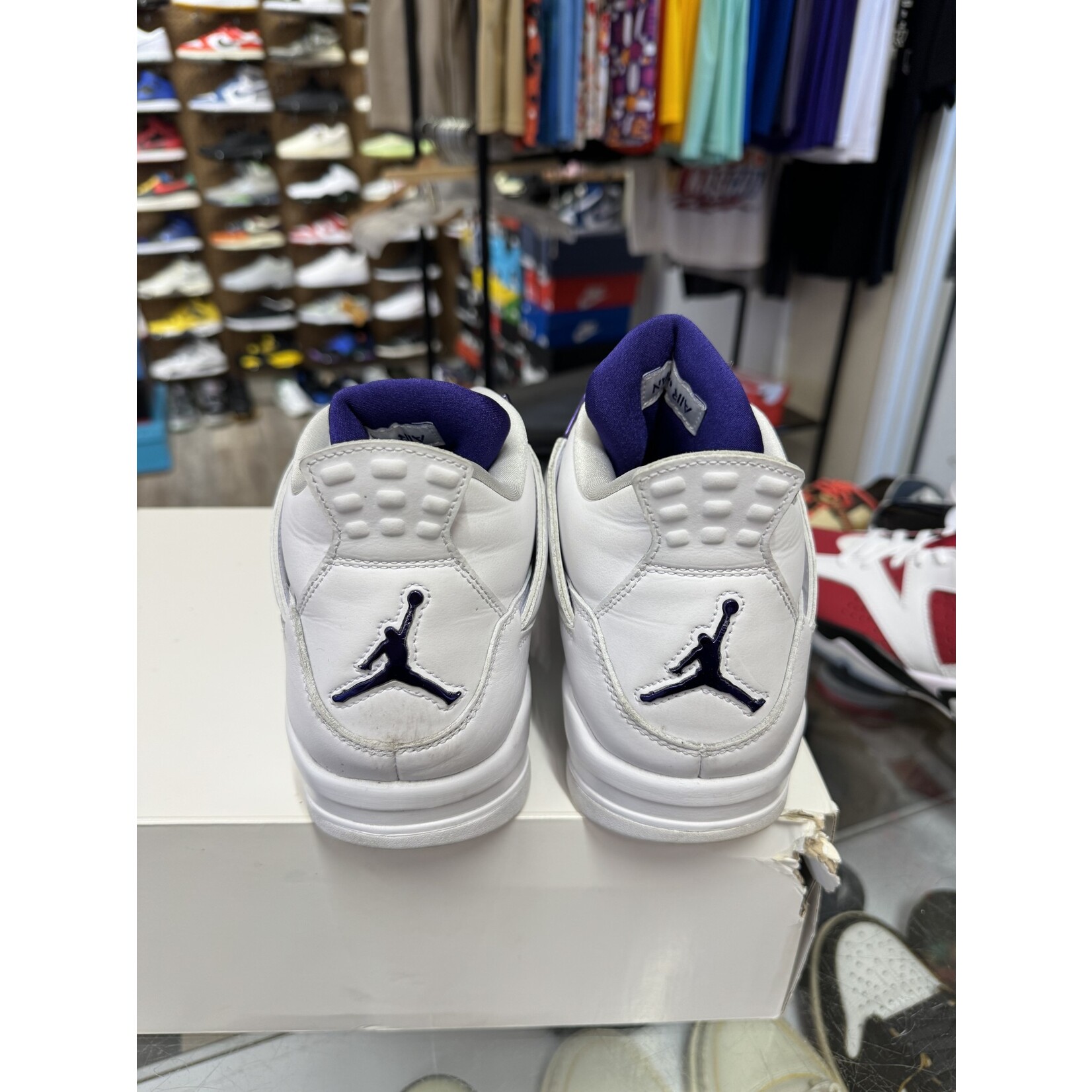 Jordan Jordan 4 Retro Metallic Purple Size 10.5, PREOWNED