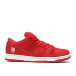 Nike Nike SB Dunk Low Verdy Girls Don't Cry Size 8, DS BRAND NEW