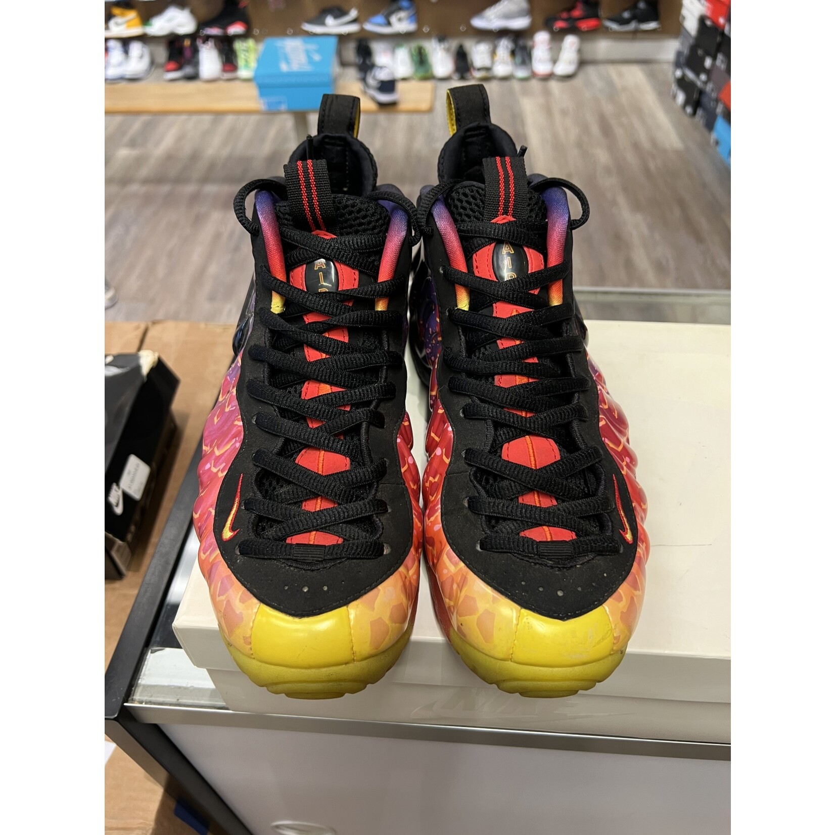 Nike Nike Air Foamposite Pro Area 72 Asteroid Size 9, PREOWNED