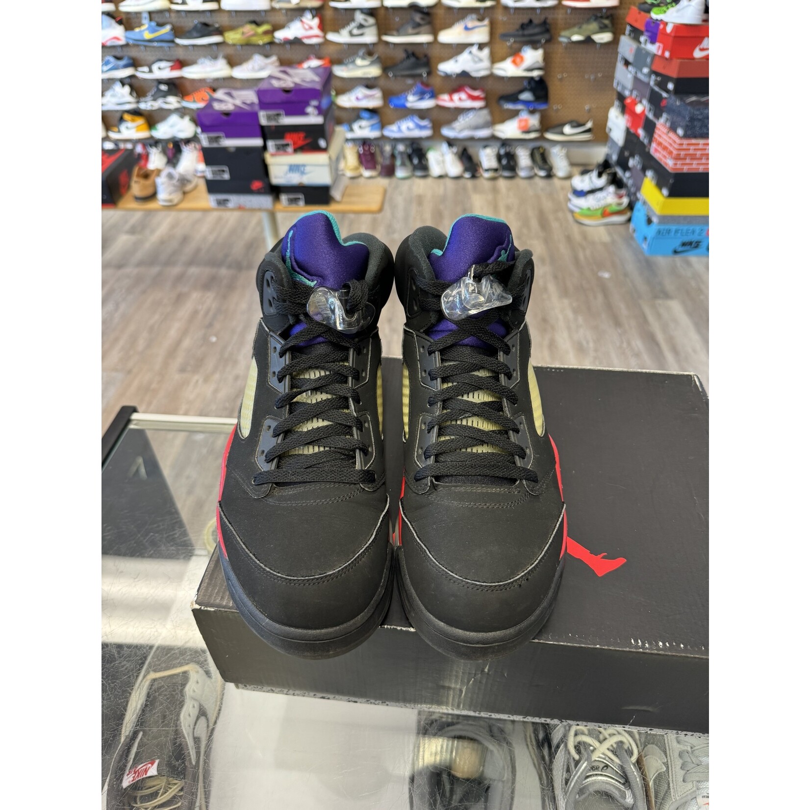Jordan Jordan 5 Retro Top 3 Size 11.5, PREOWNED