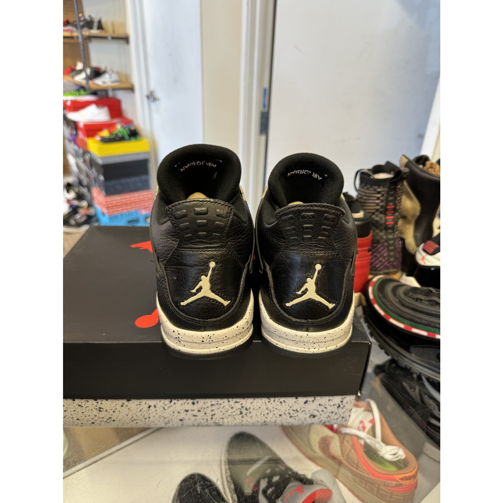 Jordan Jordan 4 Retro Oreo (2015) Size 11, PREOWNED