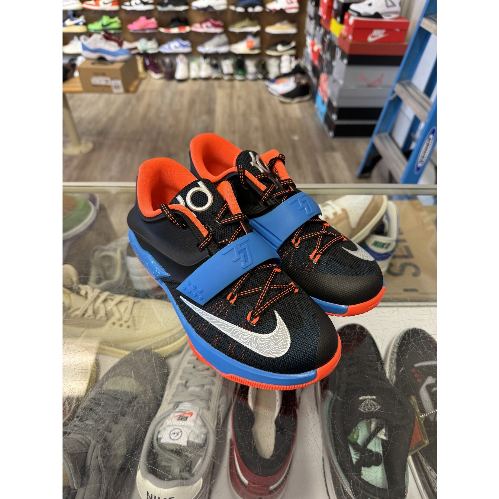 Nike Nike KD 7 ON THE ROAD (GS) Size 4.5, PREOWNED NO BOX