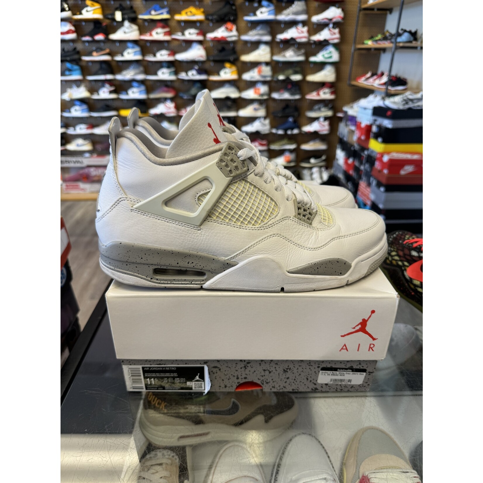 Jordan Jordan 4 Retro White Oreo (2021) Size 11.5, PREOWNED