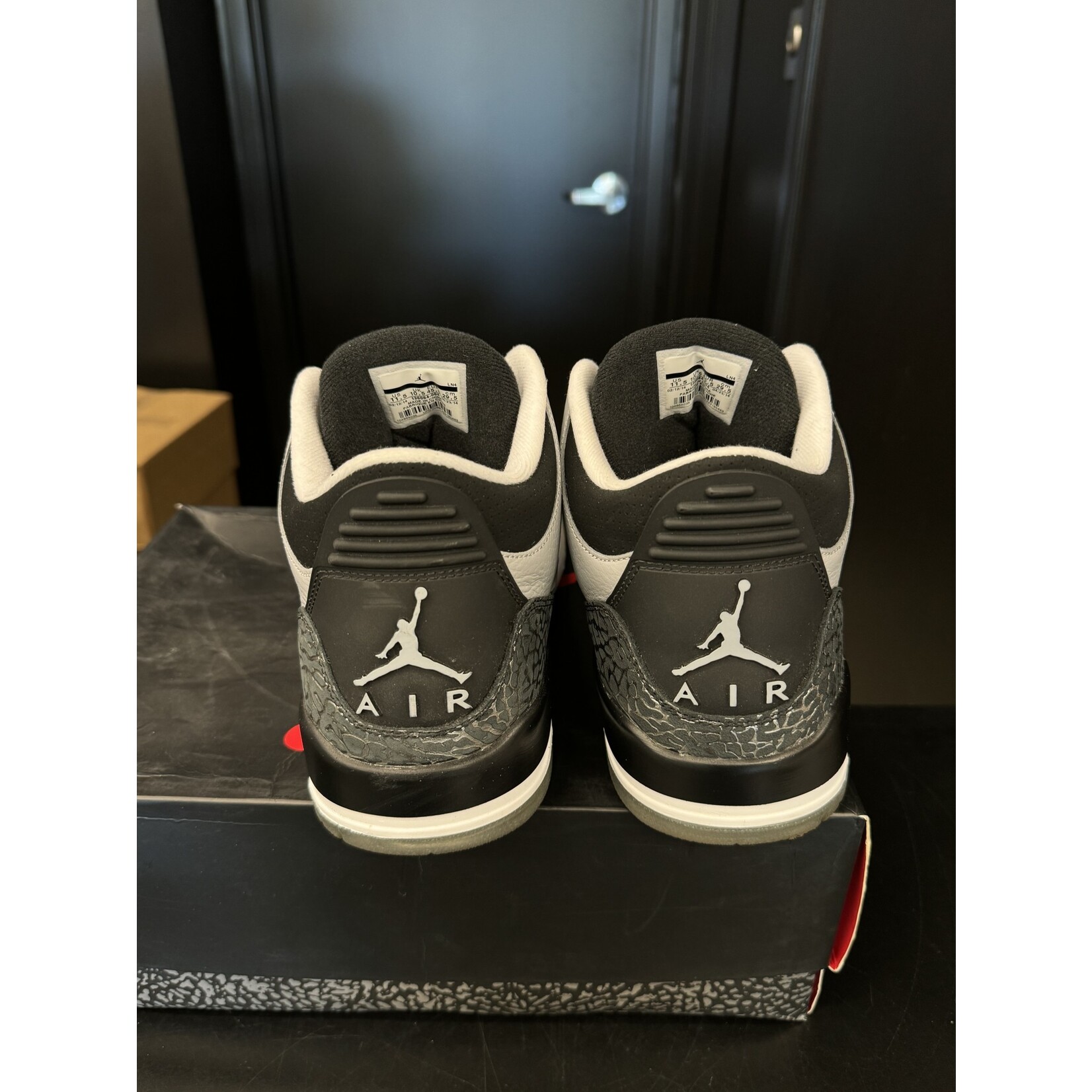 Jordan Jordan 3 Retro Wolf Grey Size 11.5, PREOWNED