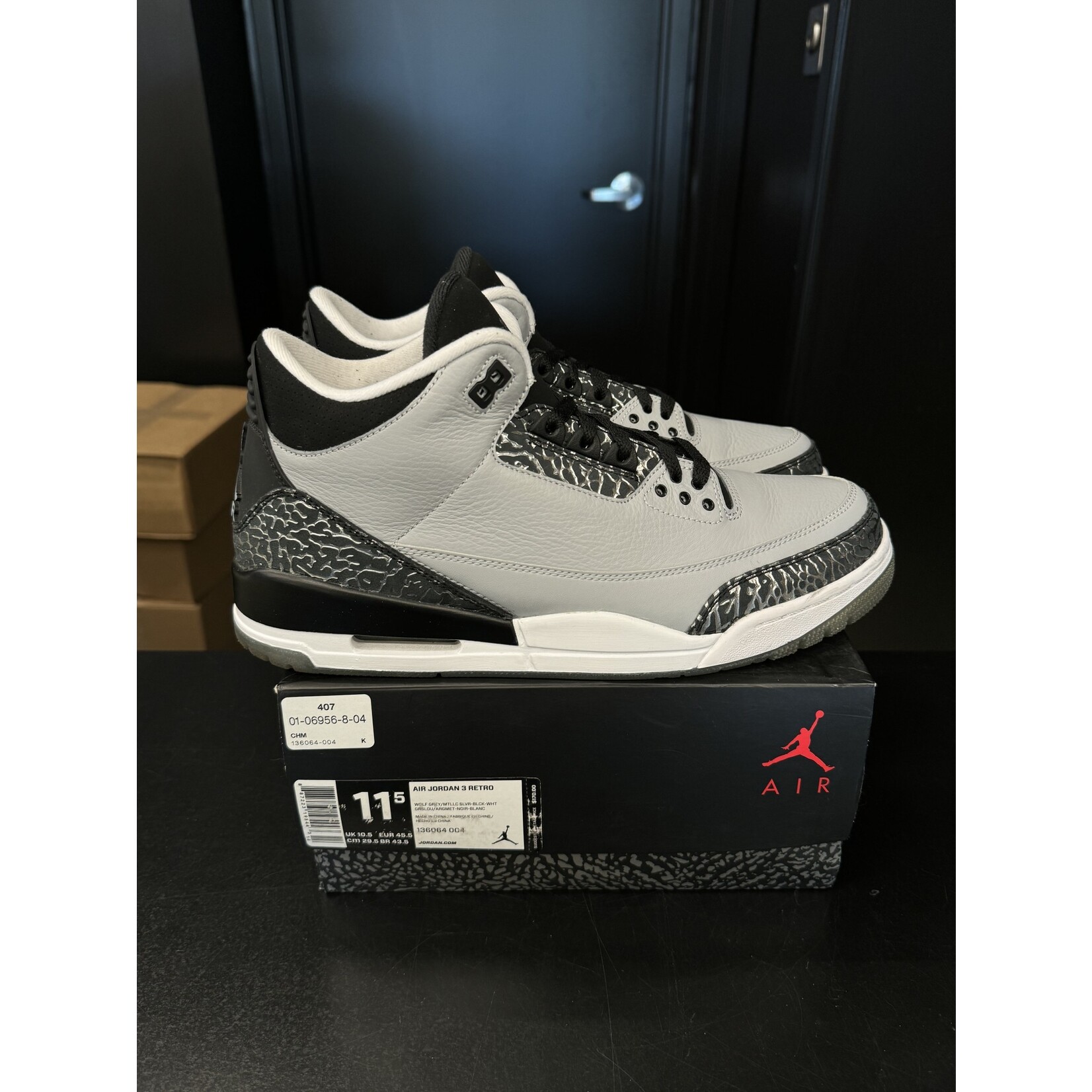 Jordan Jordan 3 Retro Wolf Grey Size 11.5, PREOWNED