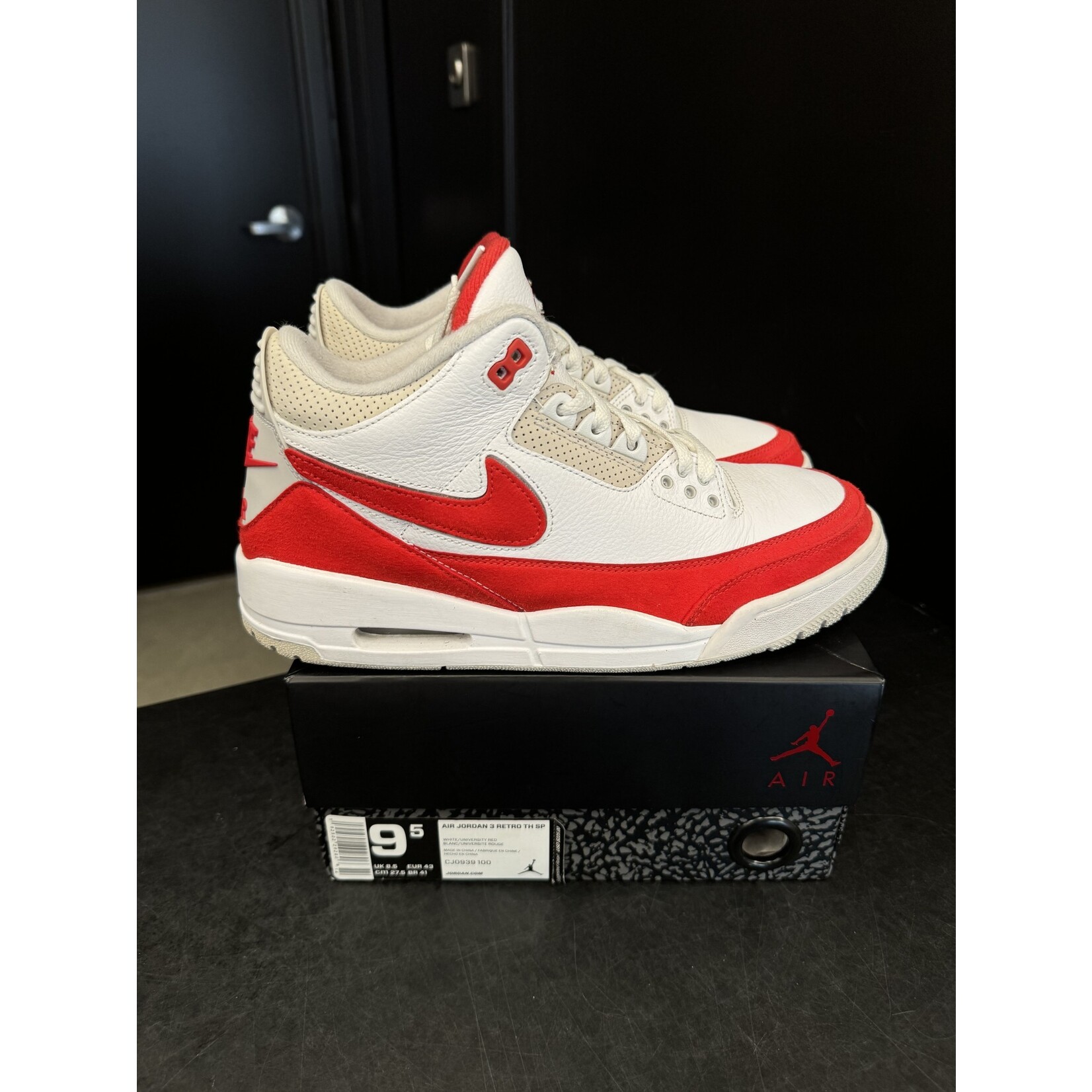 Jordan Jordan 3 Retro Tinker White University Red Size 9.5 PREOWNED SoleSeattle