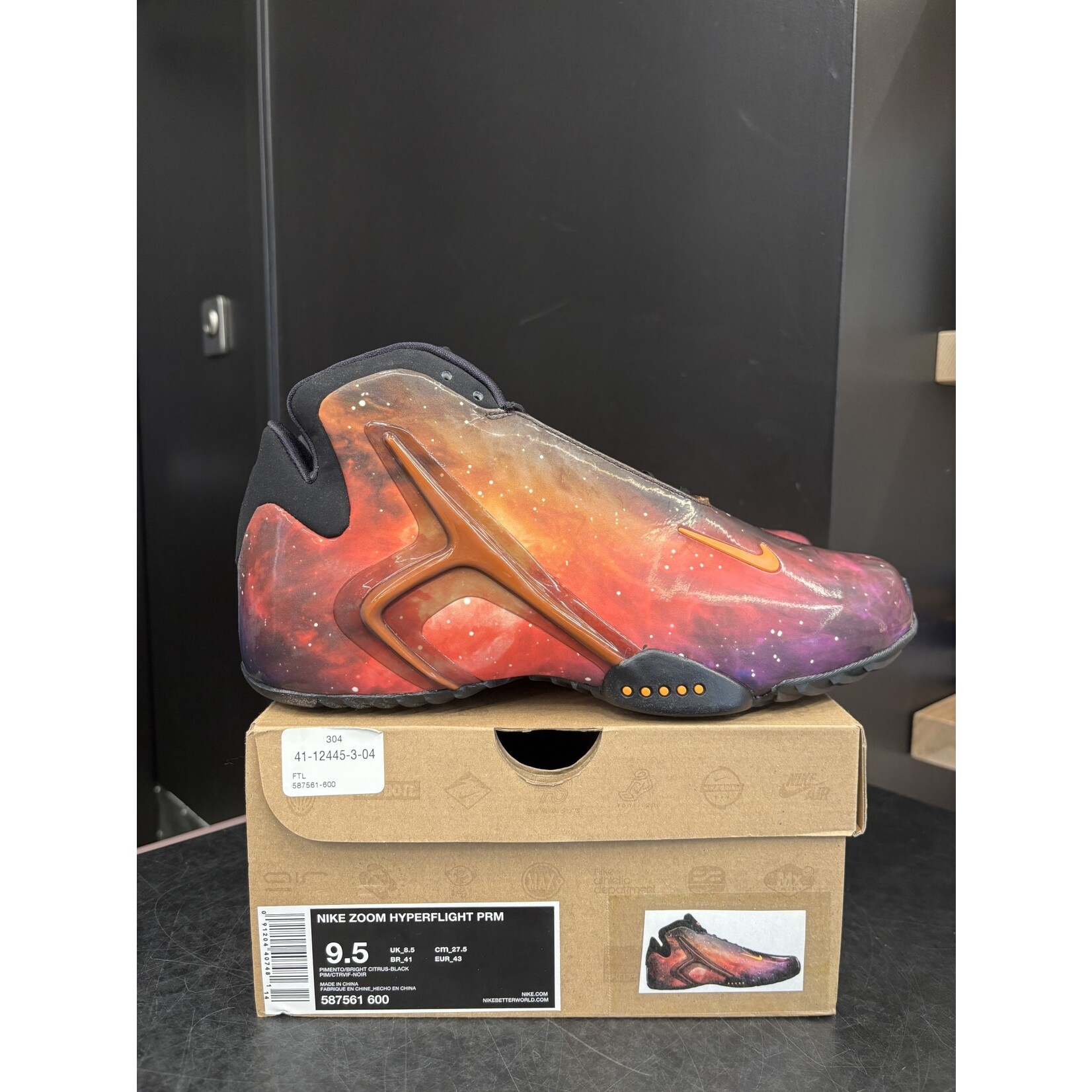 Nike Nike Zoom Hyperflight Superhero LeBron Size 9.5 PREOWNED SoleSeattle