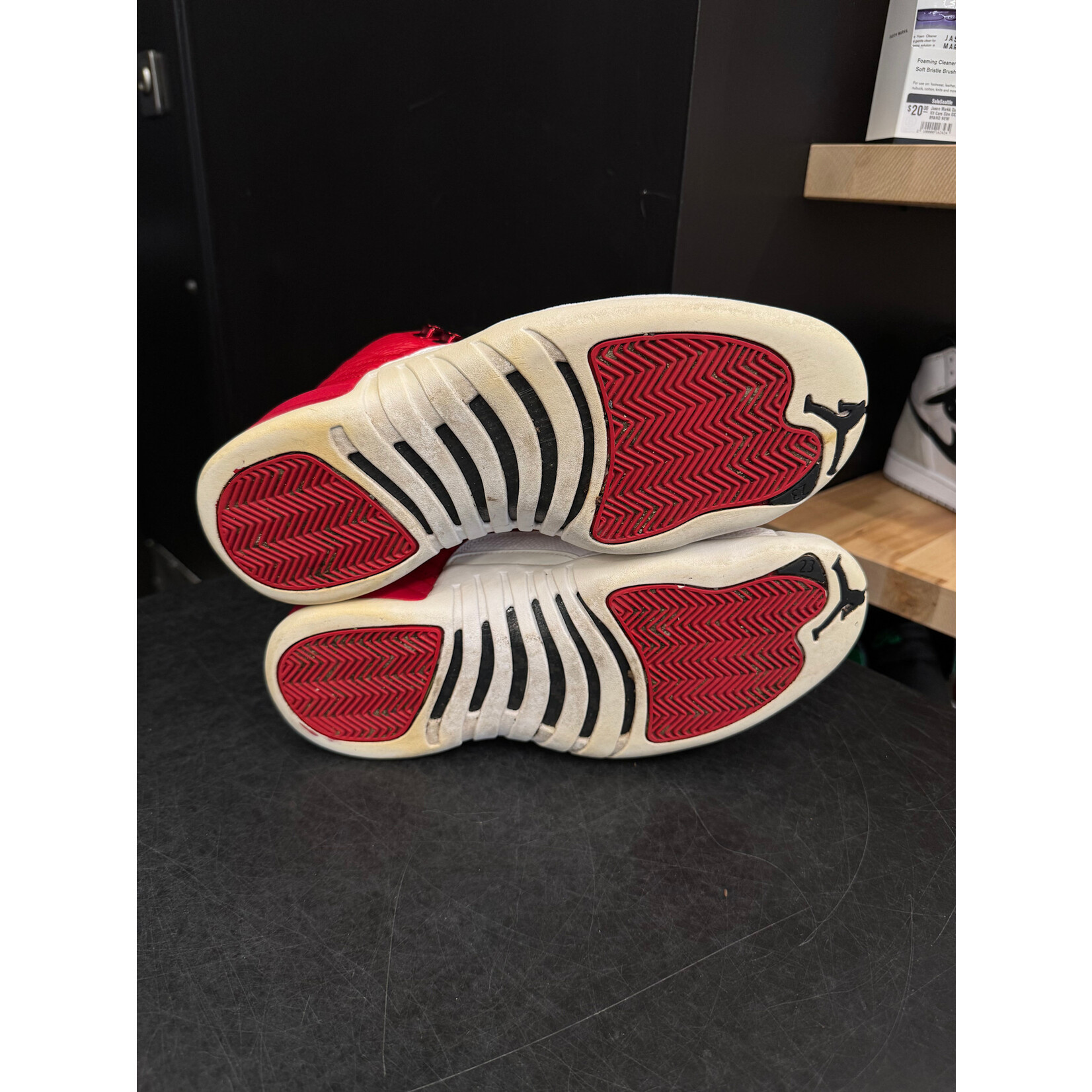 Jordan Jordan 12 Retro Gym Red Size 9.5, PREOWNED NO BOX