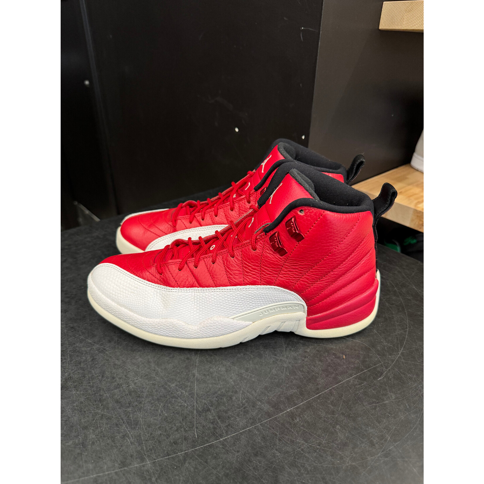 Jordan Jordan 12 Retro Gym Red Size 9.5, PREOWNED NO BOX