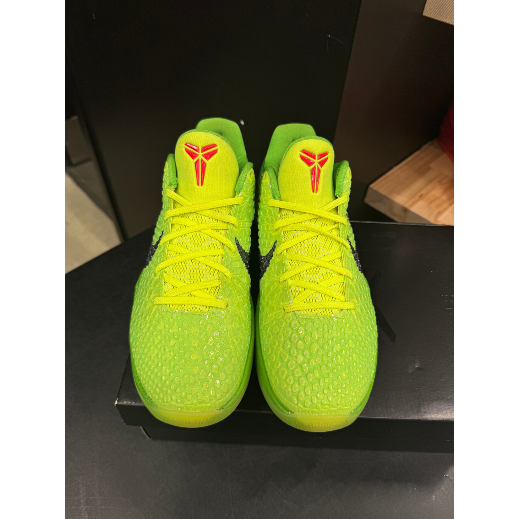 Nike Nike Kobe 6 Protro Grinch (2020) Size 9, PREOWNED