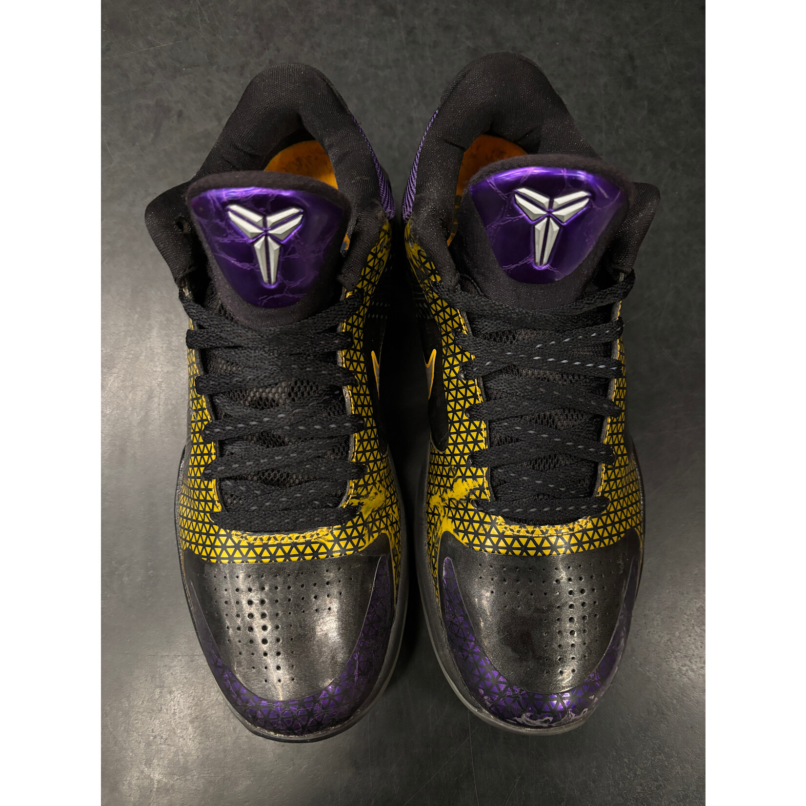 Nike Nike Kobe 5 POP Away Size 10, PREOWNED NO BOX