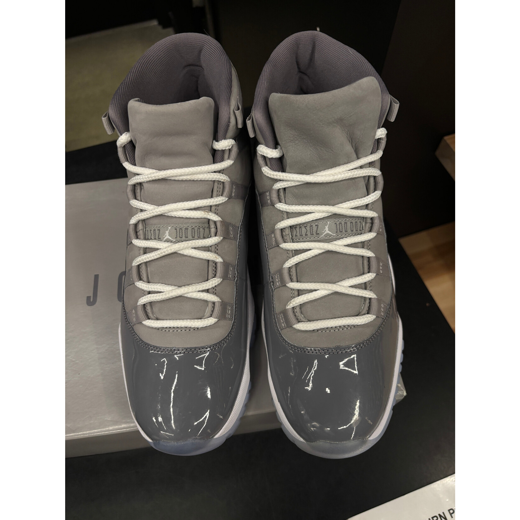 Jordan Jordan 11 Retro Cool Grey (2021) Size 11, PREOWNED