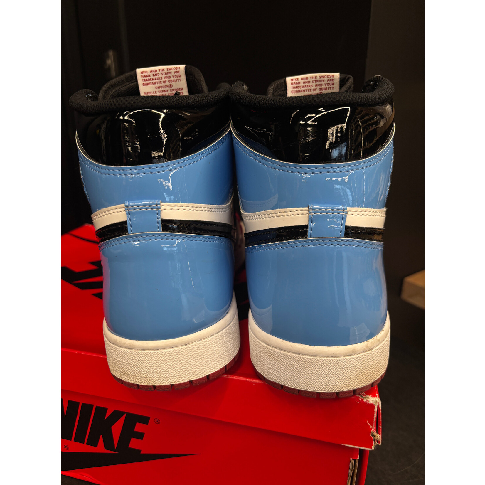 Jordan Jordan 1 Retro High Fearless UNC Chicago Size 12, PREOWNED