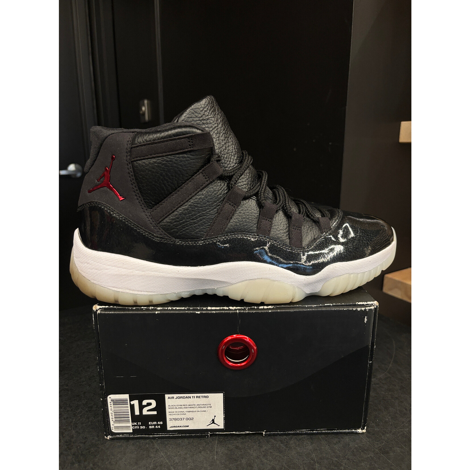 Jordan Jordan 11 Retro 72-10 Size 12, PREOWNED