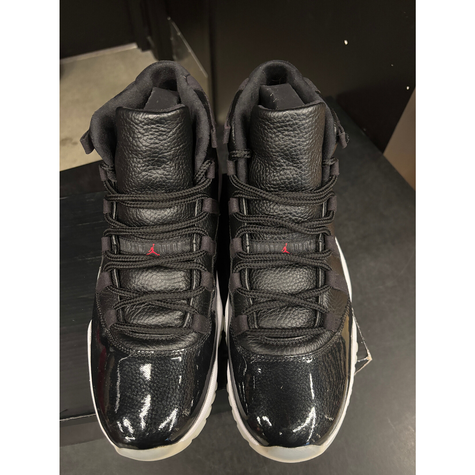 Jordan Jordan 11 Retro 72-10 Size 12, PREOWNED