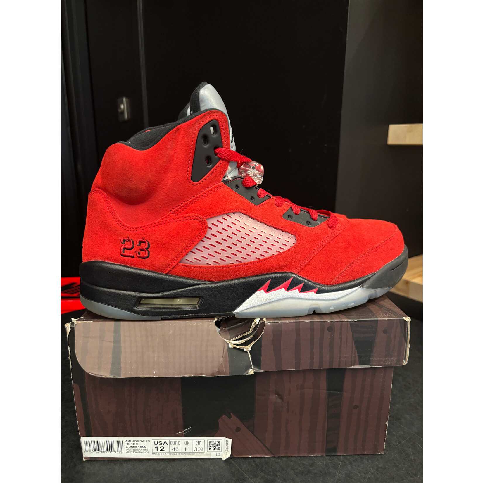 Jordan Jordan 5 Retro Raging Bull Red (2021) Size 12, PREOWNED DAMAGE BOX