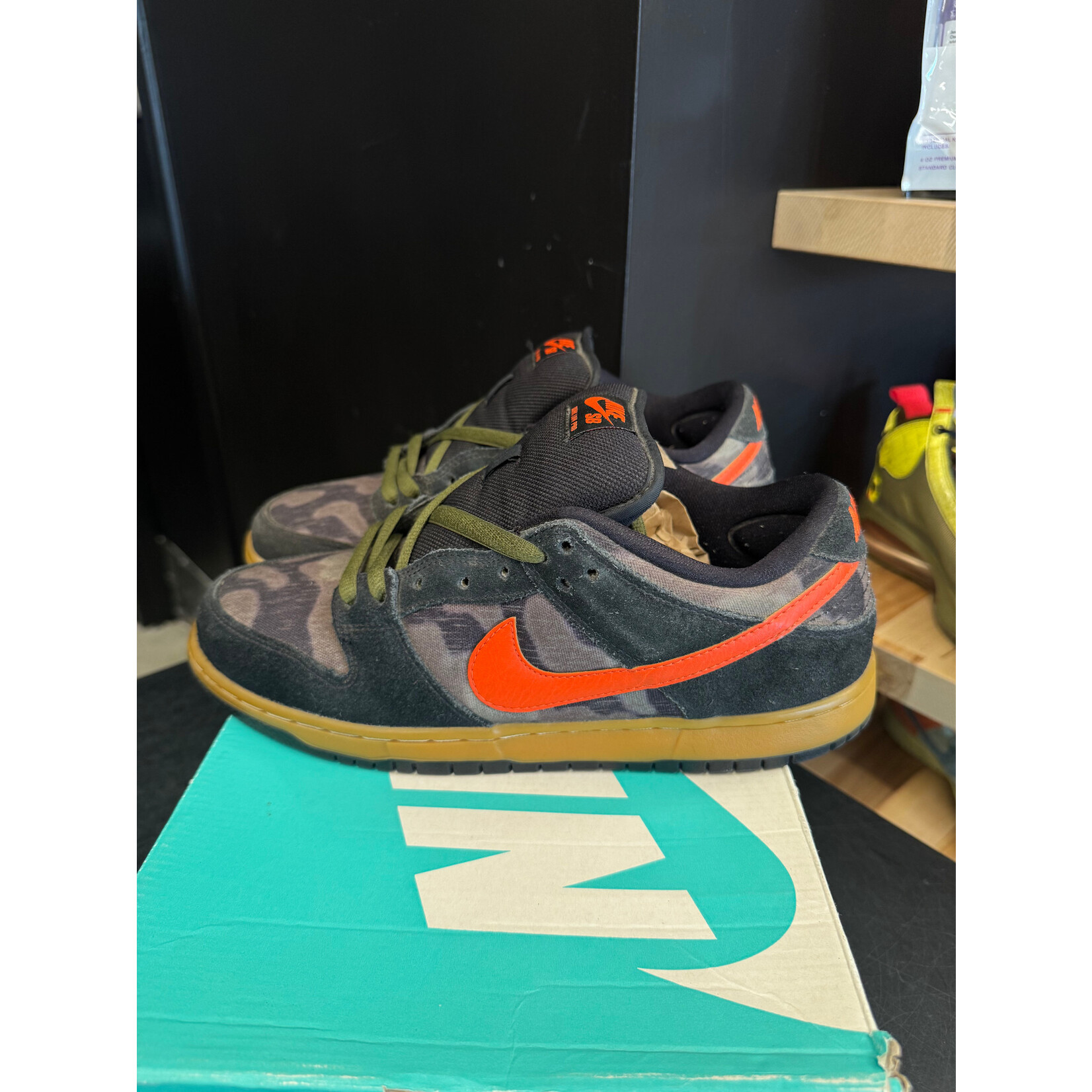 Nike Nike SB Dunk Low Black Rough Green Size 10.5, PREOWNED