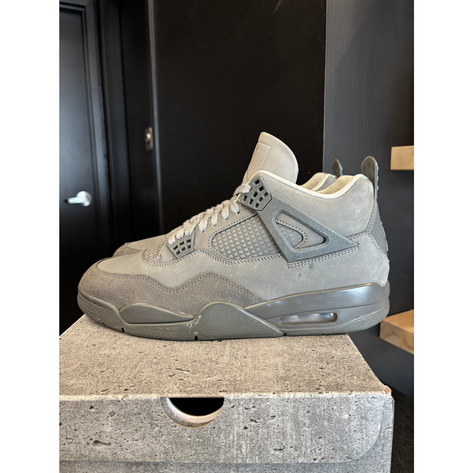 Jordan Jordan 4 Retro SE Paris Olympics Wet Cement Size 11, PREOWNED
