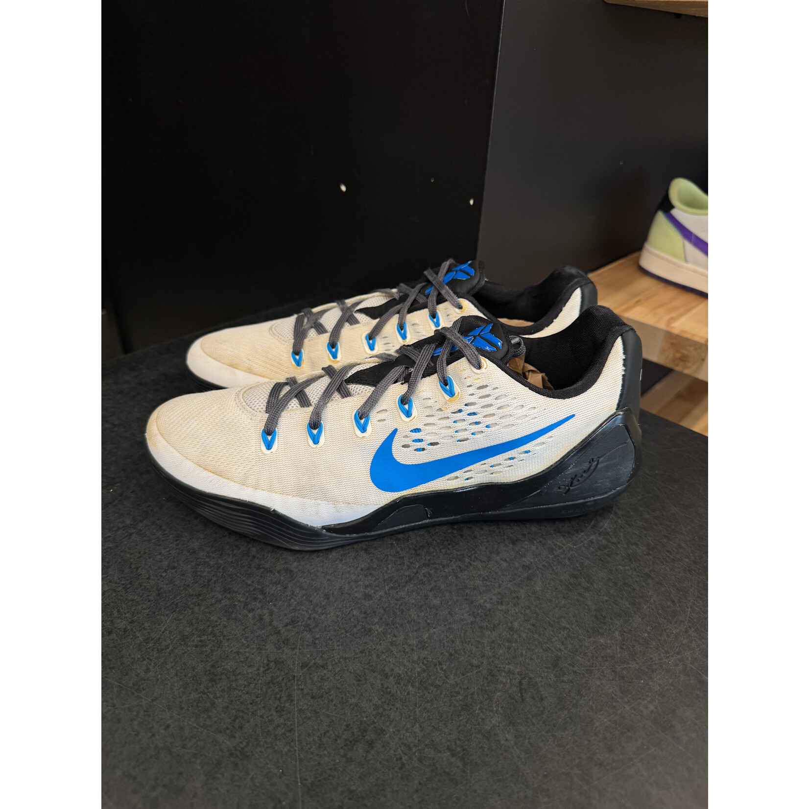 Nike Nike Kobe 9 Low NIKEID Size 10, PREOWNED NO BOX