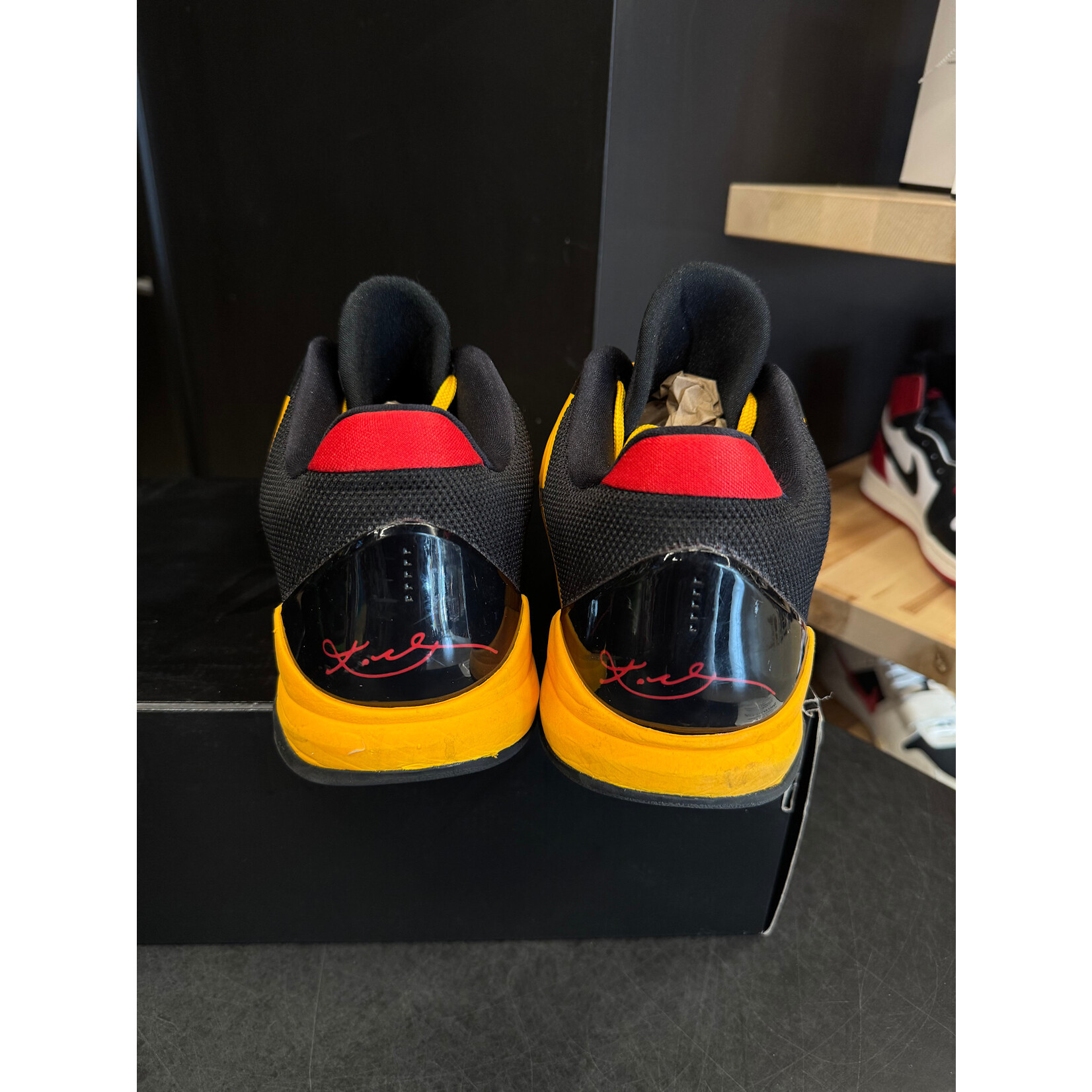 Nike Nike Kobe 5 Protro Bruce Lee Size 15, PREOWNED