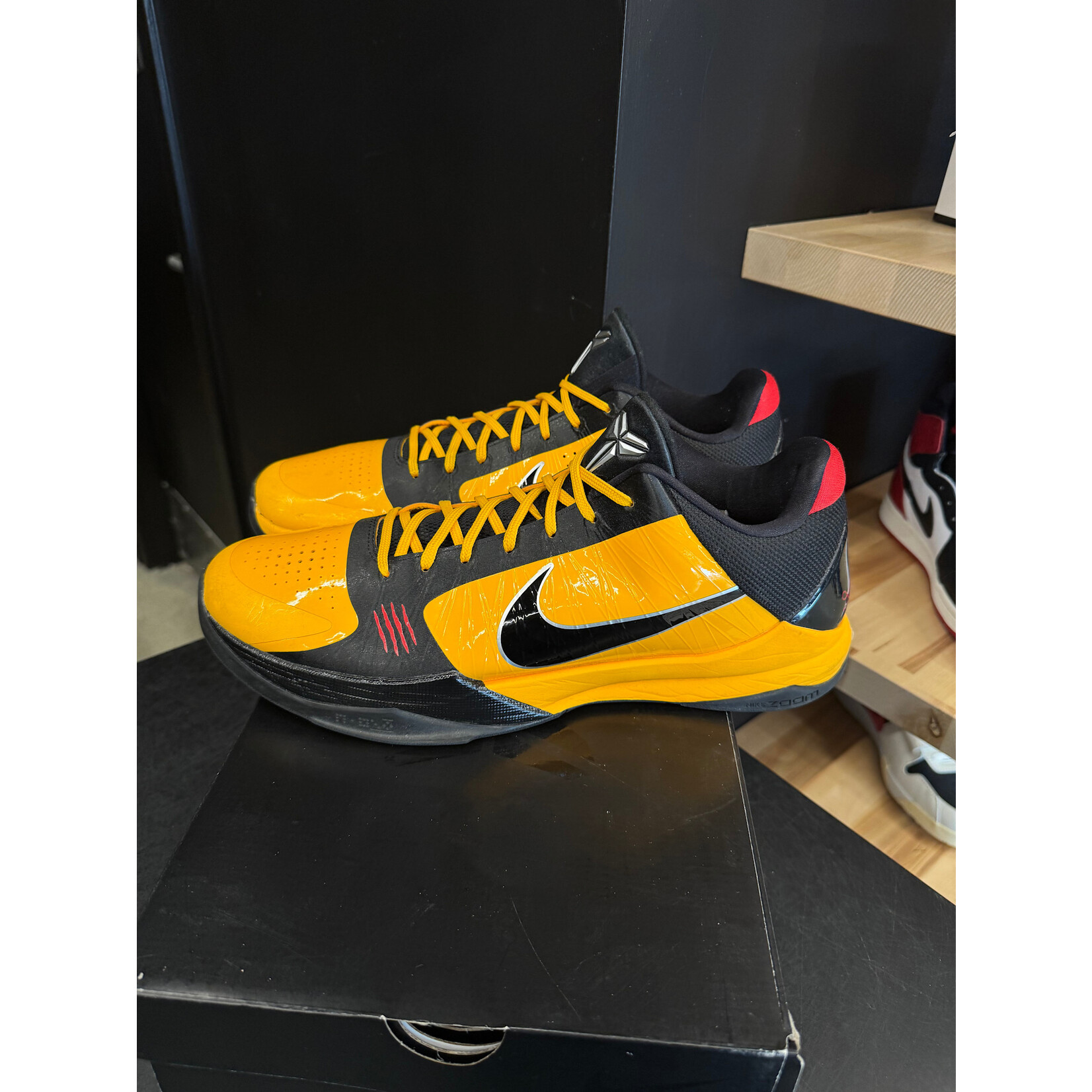 Nike Nike Kobe 5 Protro Bruce Lee Size 15, PREOWNED