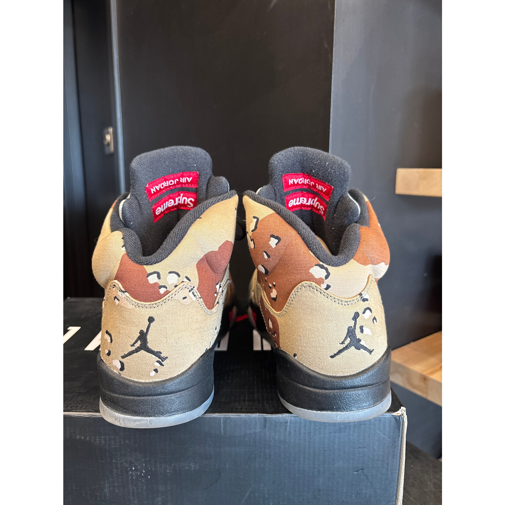 Jordan Jordan 5 Retro Supreme Desert Camo Size 10.5 Jordan Jordan 5 Retro Supreme Desert Camo Size 10.5