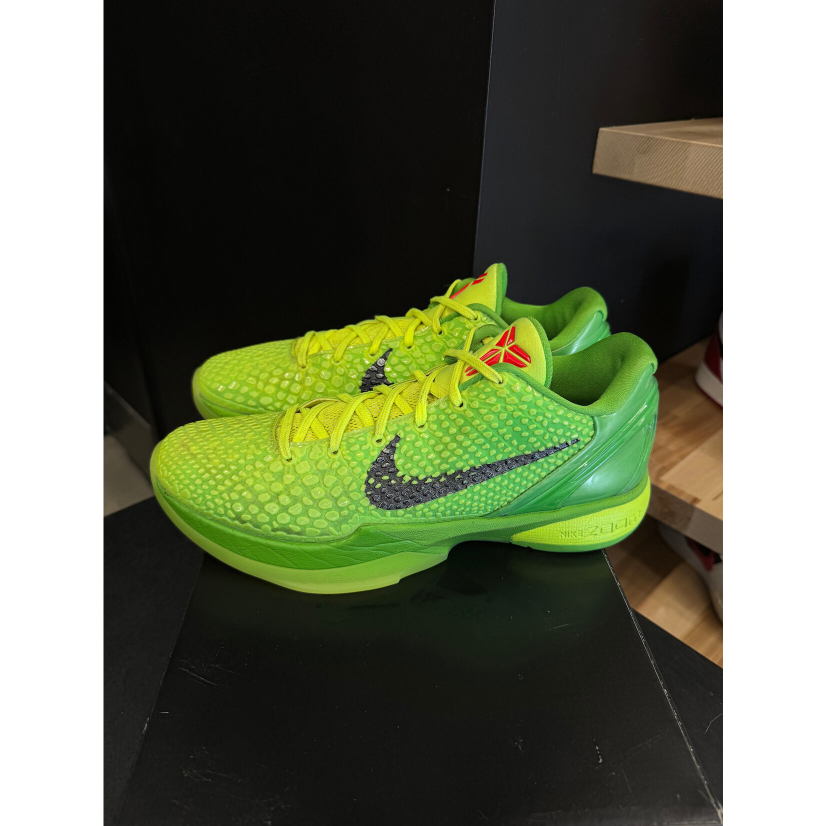 Nike Nike Kobe 6 Protro Grinch (2020) Size 10, PREOWNED